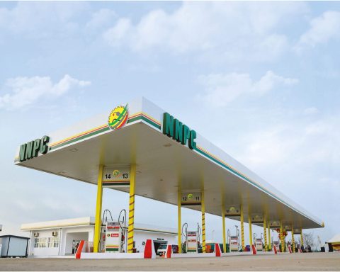 Nigerians Groan As NNPCL Again Increases Pump Price of Petrol