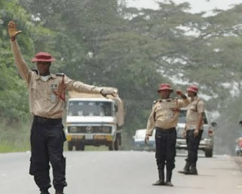 12 Items Vehicles Must Have For Road Safety