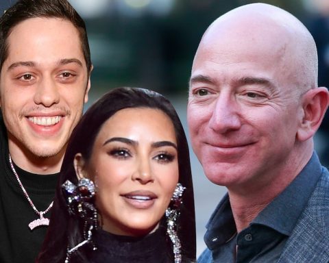 Kim Kardashian, Boyfriend Visit Jeff Bezos