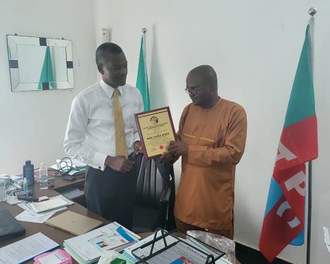 Nze Duru Bags Icon Of Democracy Award