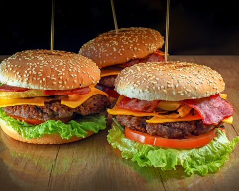 Processed Foods Exposes You To Dementia – New Study Finds