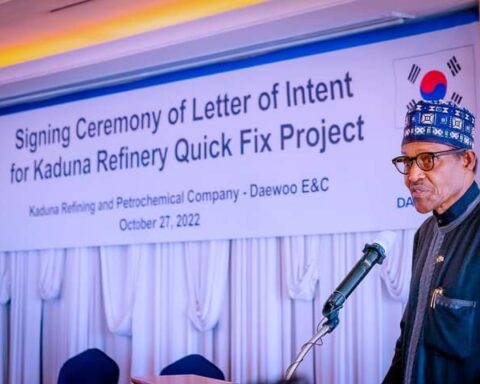 Buhari  Signs MOU With South Korean Firm For Kaduna Refinery Rehabilitation