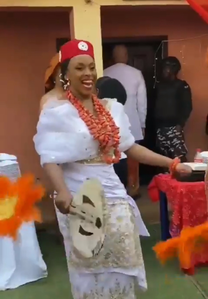 Chimamanda Adichie Is Now An Igbo Chief - PHOTOS
