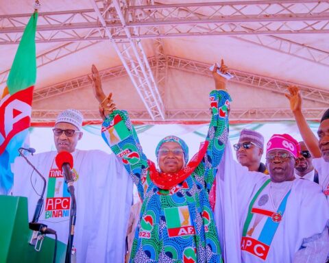 2023: Buhari in Adamawa Campaigns for Tinubu, Binani