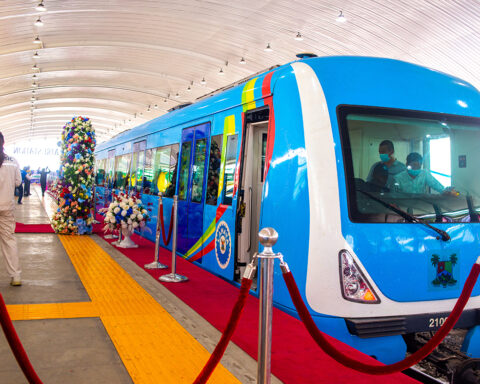 LAMATA Charges Lagosians To Protect Blue Rail Line, Warns About Danger Of Crossing