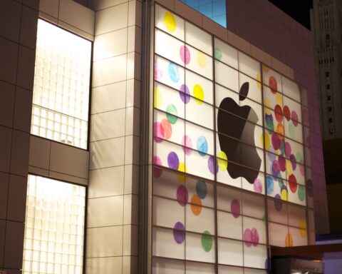 Apple Vows To Fight Ban On Series 9, Ultra 2 Smartwatches Amid Patent Dispute