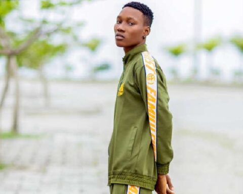 Zinoleesky Makes Debut On Billboard Charts