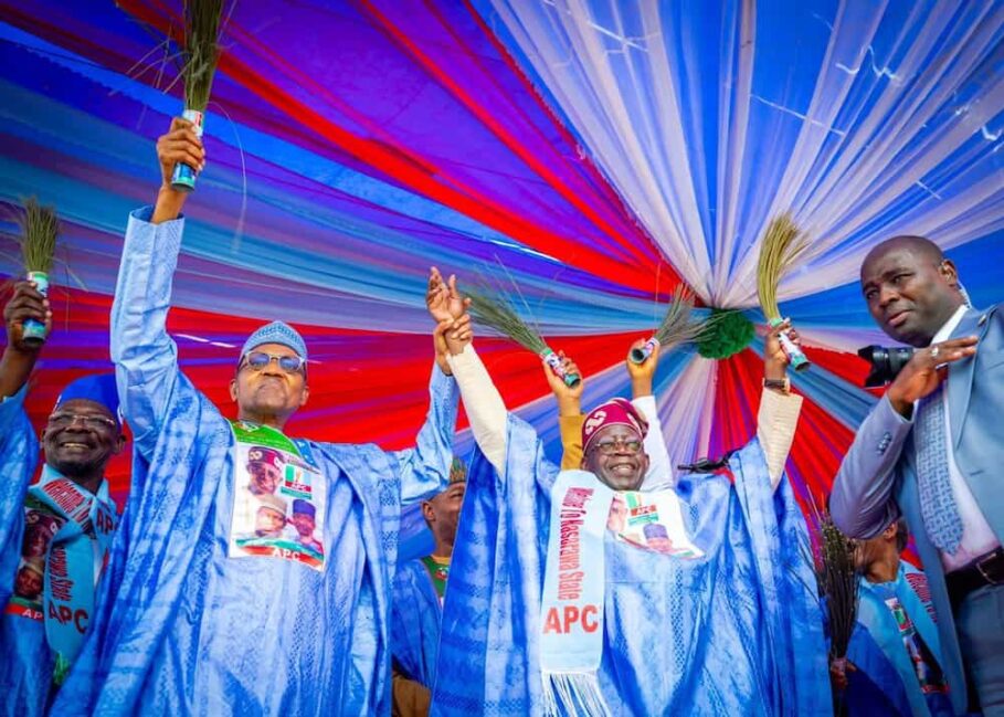 Buhari Arrives Lagos For APC Final Rally