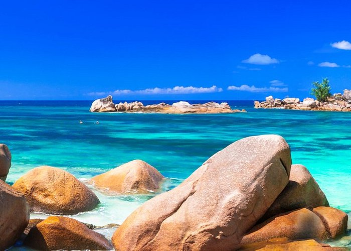 Seychelles In Throes Of Heroin Epidemic - New BBC Africa Eye Report