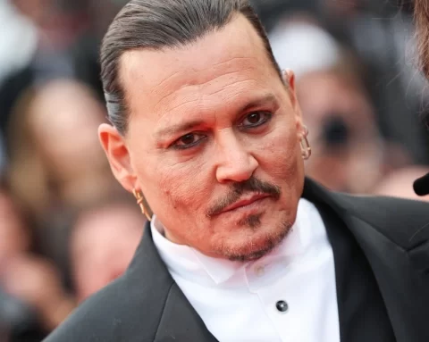 Johnny Depp Returns To Cannes Amid Controversy, Receives Hero's Welcome
