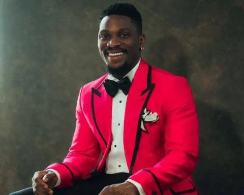 Tobi Bakre Wins Best Actor 2023 AMVCA For ‘Brotherhood’