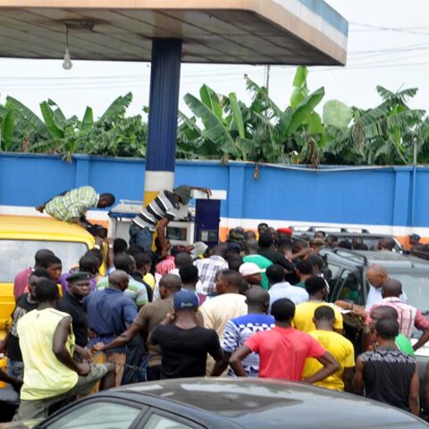 Fuel Scarcity: We’ve Adequate Stock, NNPCL, Marketers Assure, Promise To Clear Queues By Wednesday