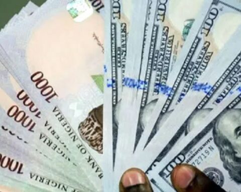 Official Market Records Decline In Dollar Rate, Trade Flat In Black Market