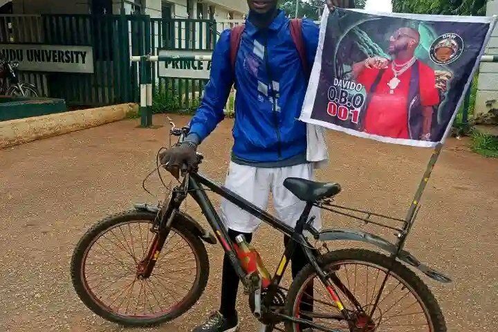 'Turn around, I’m Not Home'- Davido Reacts To Fan Cycling From Benue 