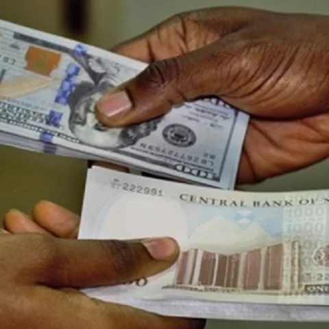 Naira Ends Week With N30 Gain In Black Market: Hope For Naira?
