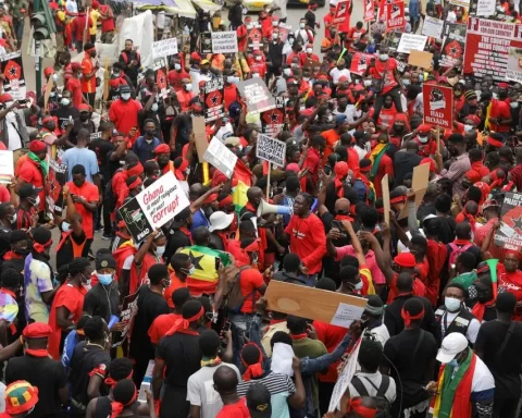 Ghana's Economic Crisis Sparks Protests, Government Faces Growing Pressure