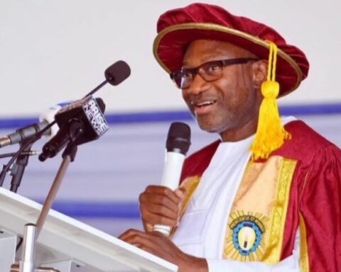 Otedola Gifts N1m Each To 750 Varsity Students