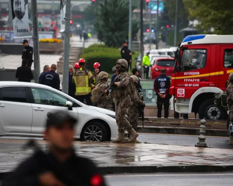 Kudish Terrorist Group Claims Responsibility As 2 Die Attacking Govt Buildings In Turkey