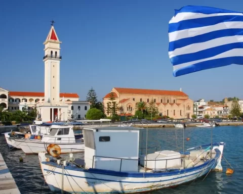 Greece Opens Application For Digital Nomad Visa To Developers