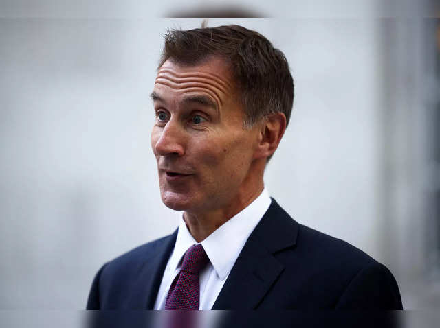 UK Govt To Utilize Russian Assets To Fund Ukraine's Defense- Chancellor Hunt Reveals