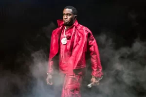 Diddy Combs Sued By Former Model In New Sǝxual Assault Claim