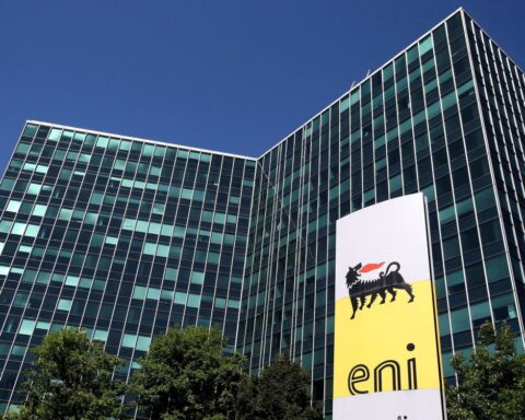 Eni, Nigerian Govt Pause Oilfield Dispute Arbitration For License Talks