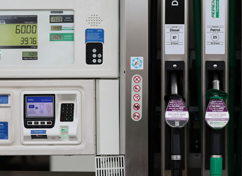 UK Energy Price Surge Worsens Cost-of-Living Crisis