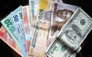 Naira Falls Against Dollar In Black Market As Demand Increases In FX Market