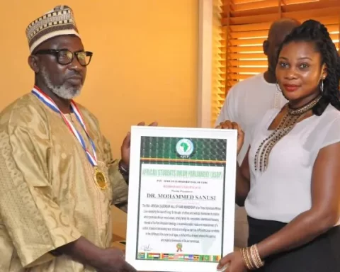 sanusi asupaward e
