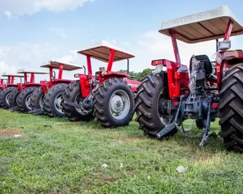 Nigerian Govt Aims For Local Production of 2,000 Tractors Annually To Bolster Food Security