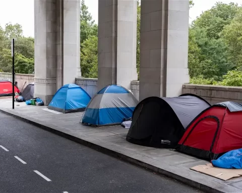 JAPA: Homelessness In UK Hits 40% As ‘Unprecedented’ Number Of Residents Seek Food Handouts