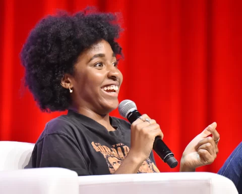 Meet Ayo Edebiri: First Nigerian To Win A Golden Globe