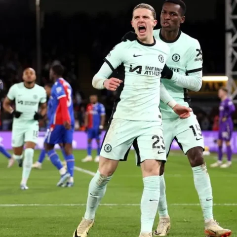 eafbecaebfcbcfeffccdbdc