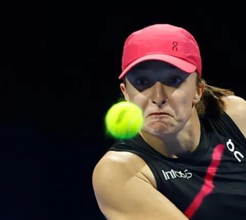Dubai Open: Swiatek Slips Past Stephens, Bids For 8th WTA 1000 Title