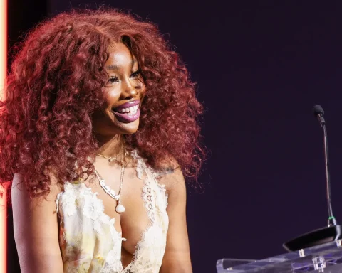 SZA Wins Her First Award For The Night, Winners So Far