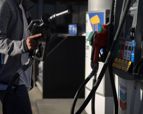 Inflation Concerns Heighten In US As Fuel, Housing costs Surge