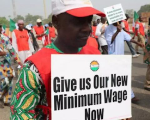 Minimum Wage: Labour To Reject N100,000 Proposal By Nigerian Govt As Negotiations Continues On Tuesday 
