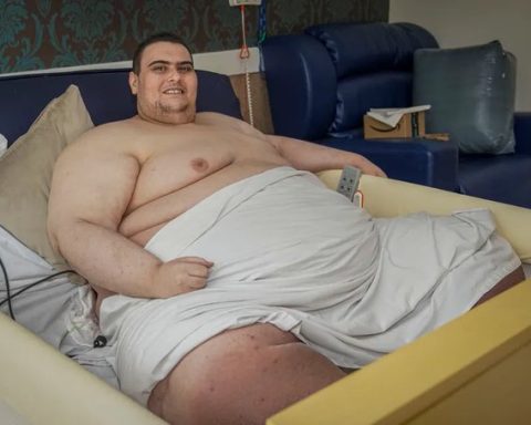 Britain’s Heaviest Man, Holton, Dies At 33