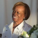 Michelle Obama’s Mom Dies At
