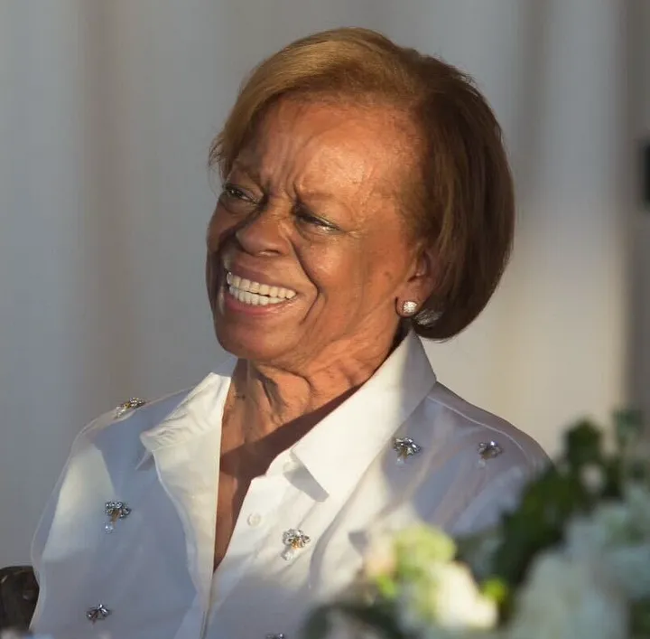 Michelle Obama’s Mom Dies At
