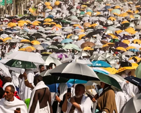 Hajj Heatwave Claims Nearly 500 Lives, Hundreds More Feared Dead