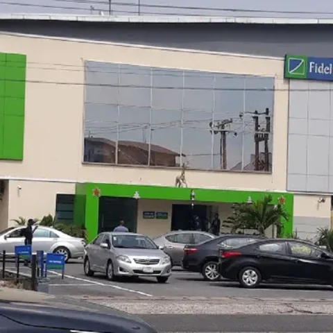Fidelity Bank Kicks Off N127 Billion Public Offer, Rights Issue Today