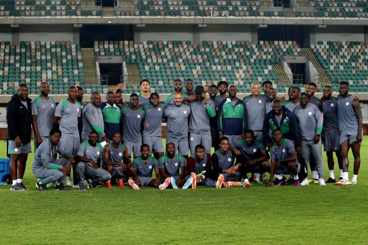 Finidi George and entire SupFinidi George Begins On A Shaky Note, Eye First Victory Against Squirrels Eagles team