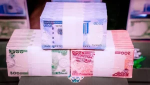 Naira Ends Week With N30 Gain In Black Market: Hope For Naira?