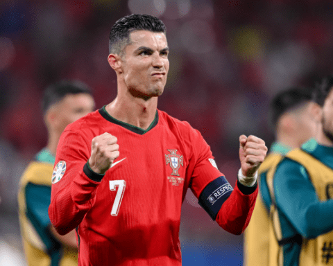 Ronaldo celebrates Portugal victory over Czechia in opener