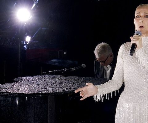 Celine Dion sings in paris