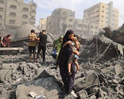 Israeli Airstrike On Gaza School Kills 16, Dozens Injured