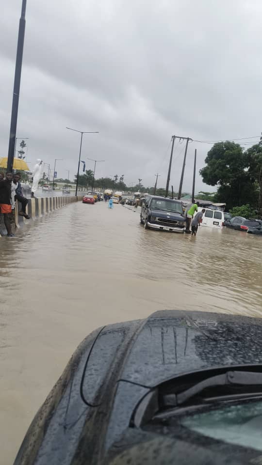 Lagos airport road flooding