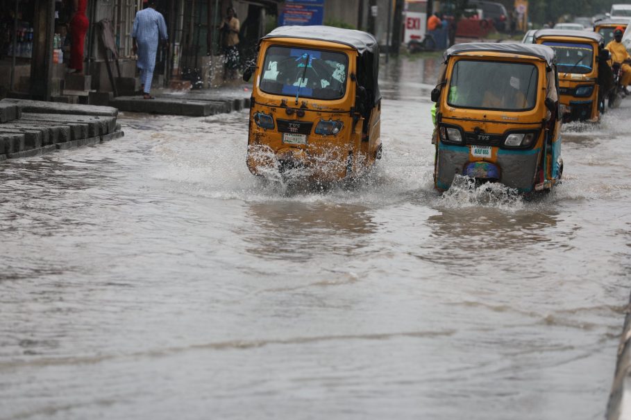 Residents Fear Cholera Outbreak May Worsen As Flooding Ravages Lagos