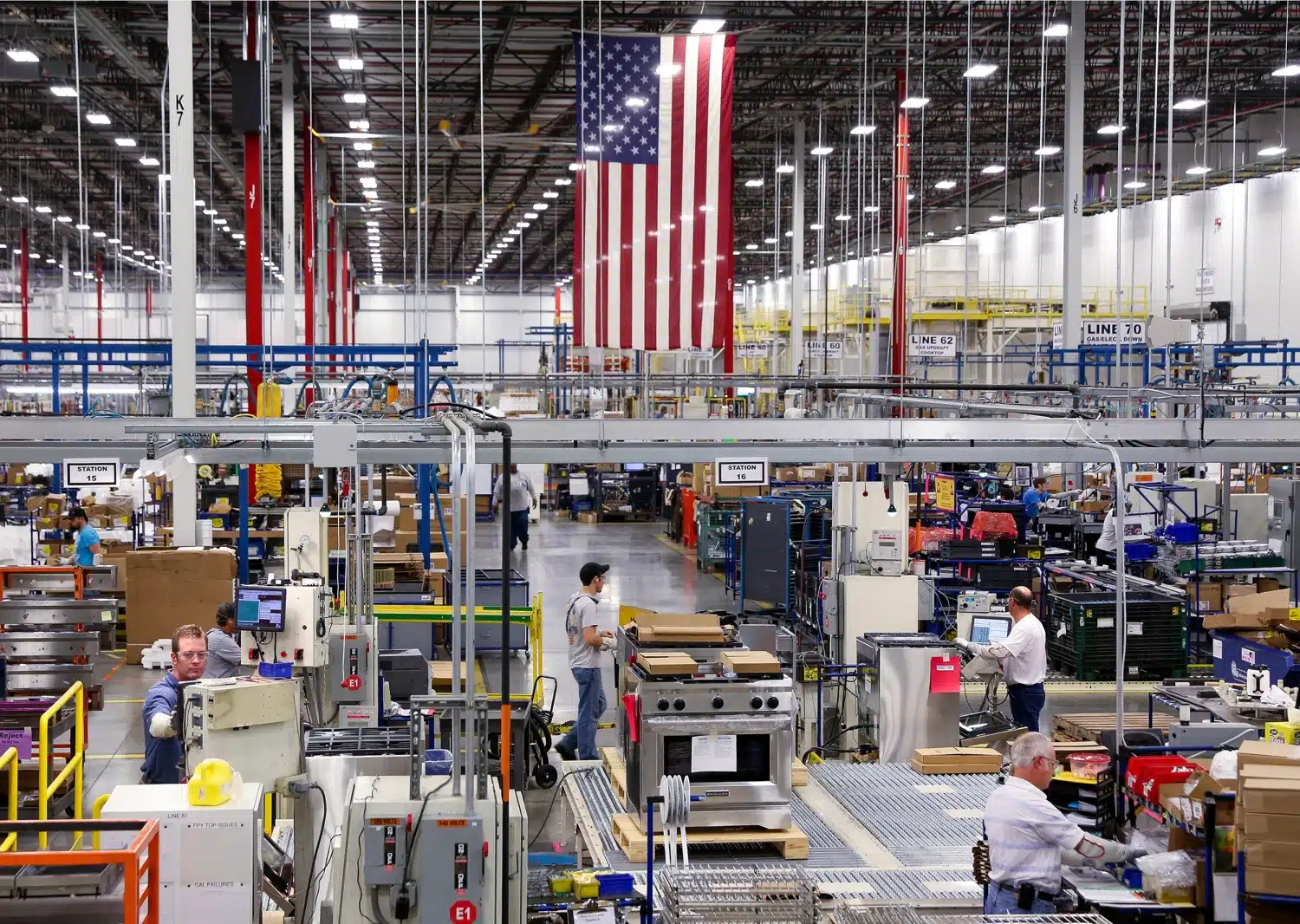 \Us Manufacturing Slips Further Into Contraction In June